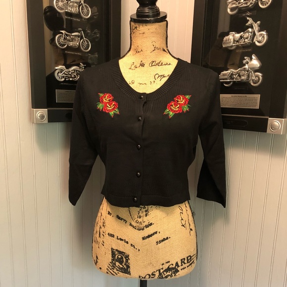 Sourpuss Tattoo Roses 3/4 Sleeve Pointelle Cardiga - Picture 5 of 8